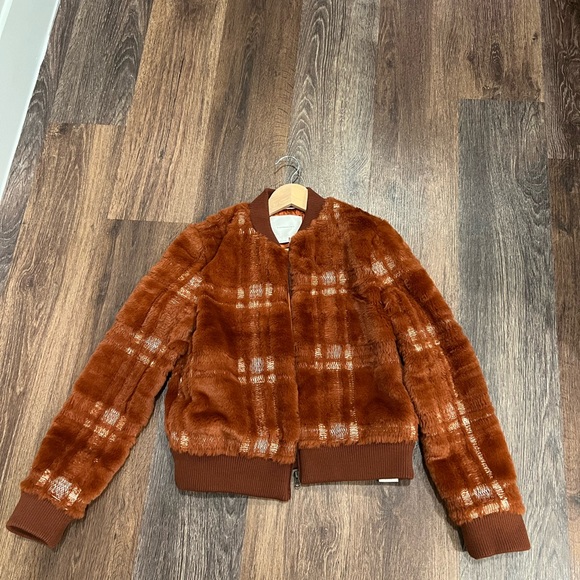 Anthropologie faux fur burnt orange bomber jacket - Picture 2 of 2